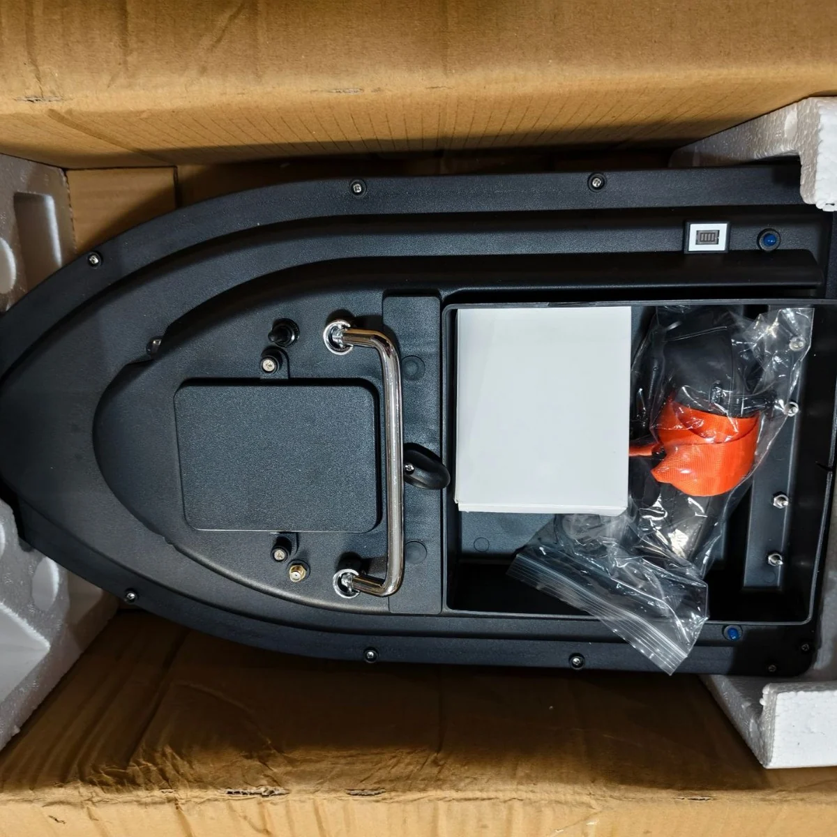 Used Bait Boat Wholesale 12V 7.4V (90%-95% New) Multi-Gear Control Baiting & Trawling Boat